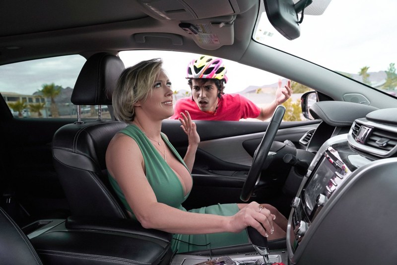 Naked brides in the limousine