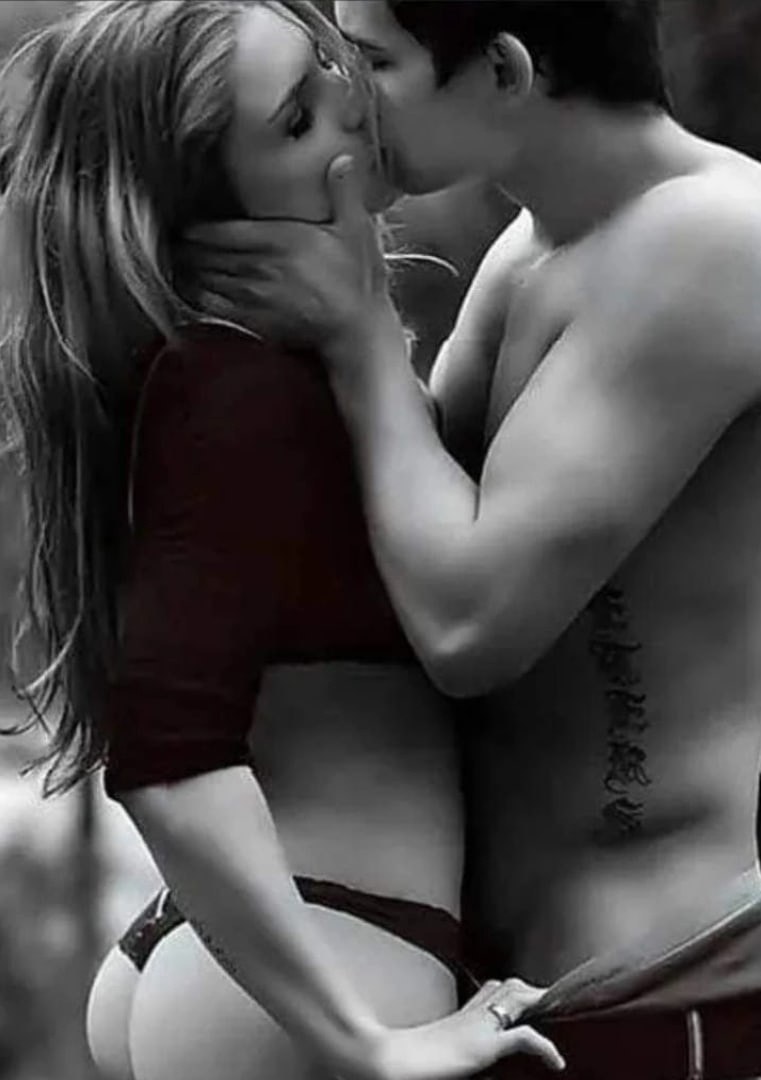 Forms of female panties