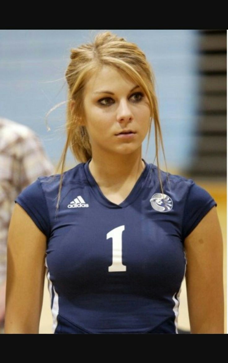 Volleyball player Clara Perich