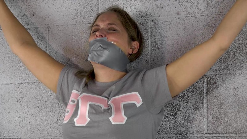 Cum in mouth with an extensor