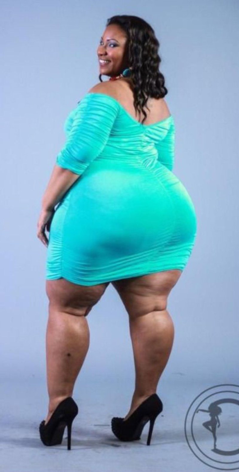 Rachel Smith Wide Hips 