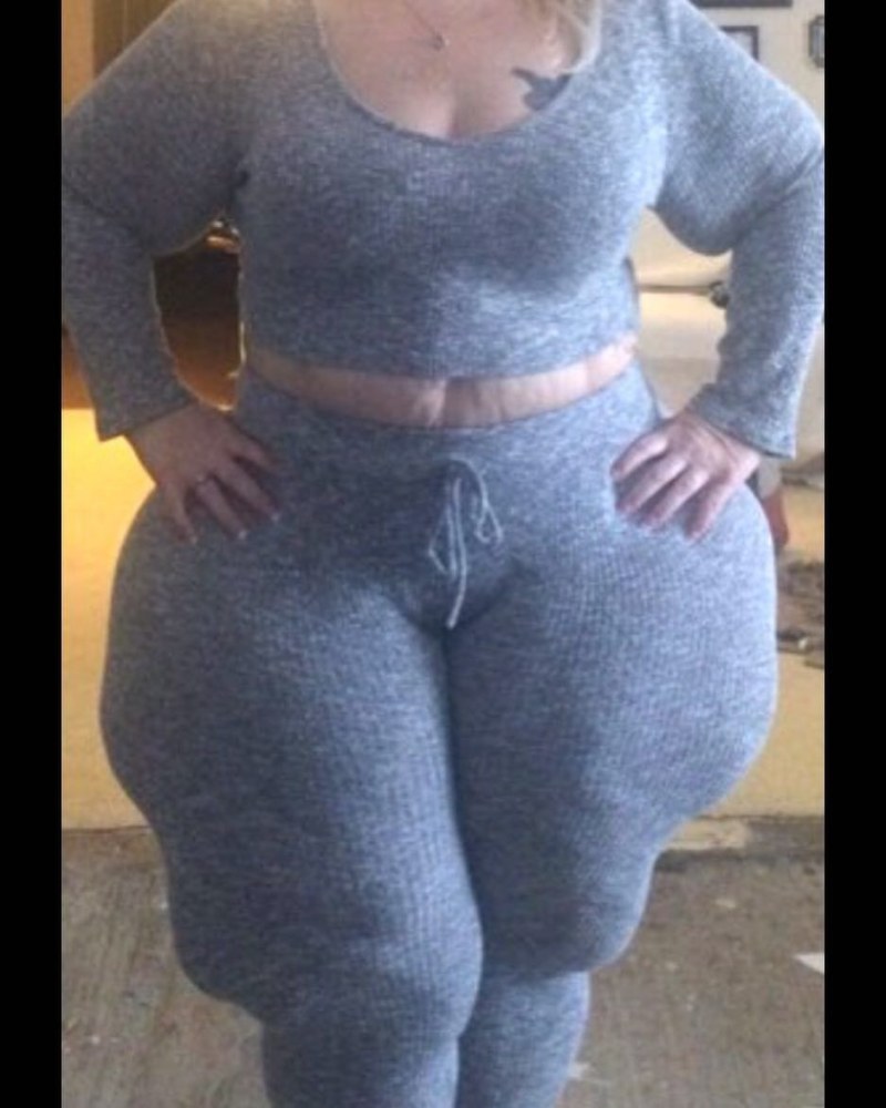 SSBBW Girl with Pear figure