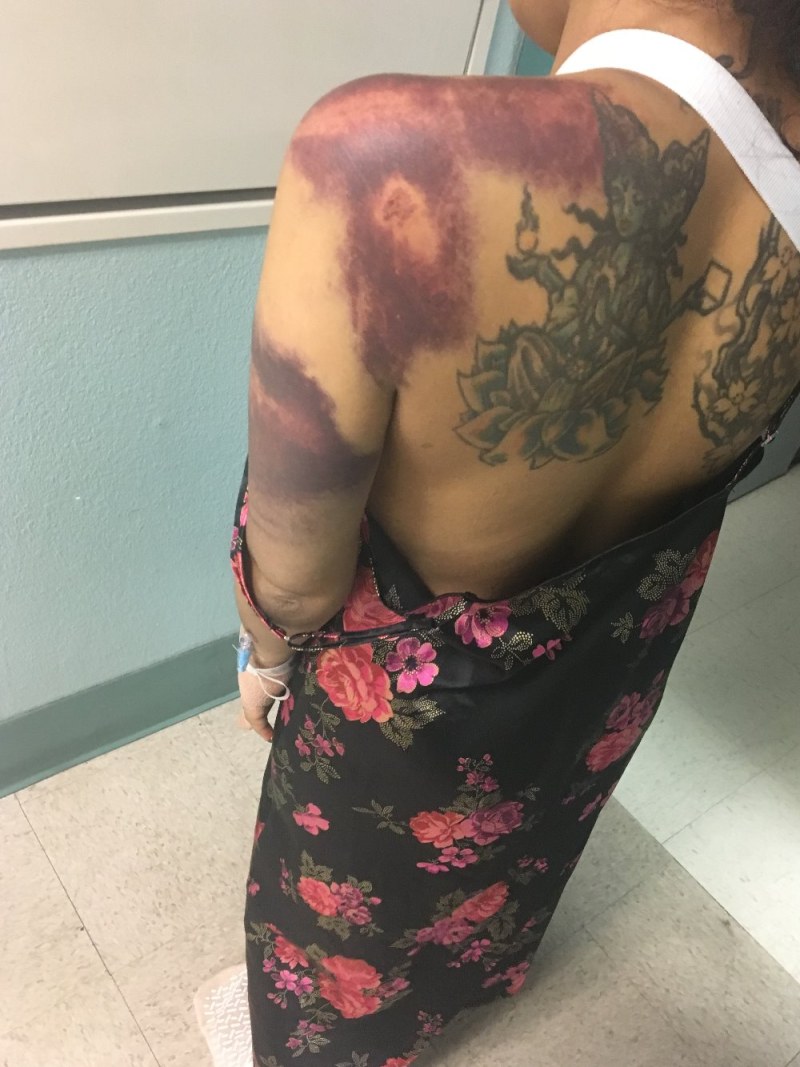 Tattooed porn stars Anna Bell Peaks