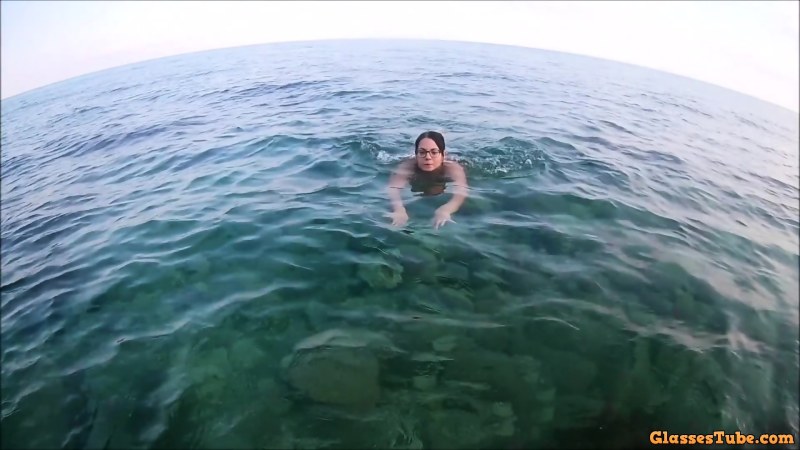 Fuck underwater in scuba dummy