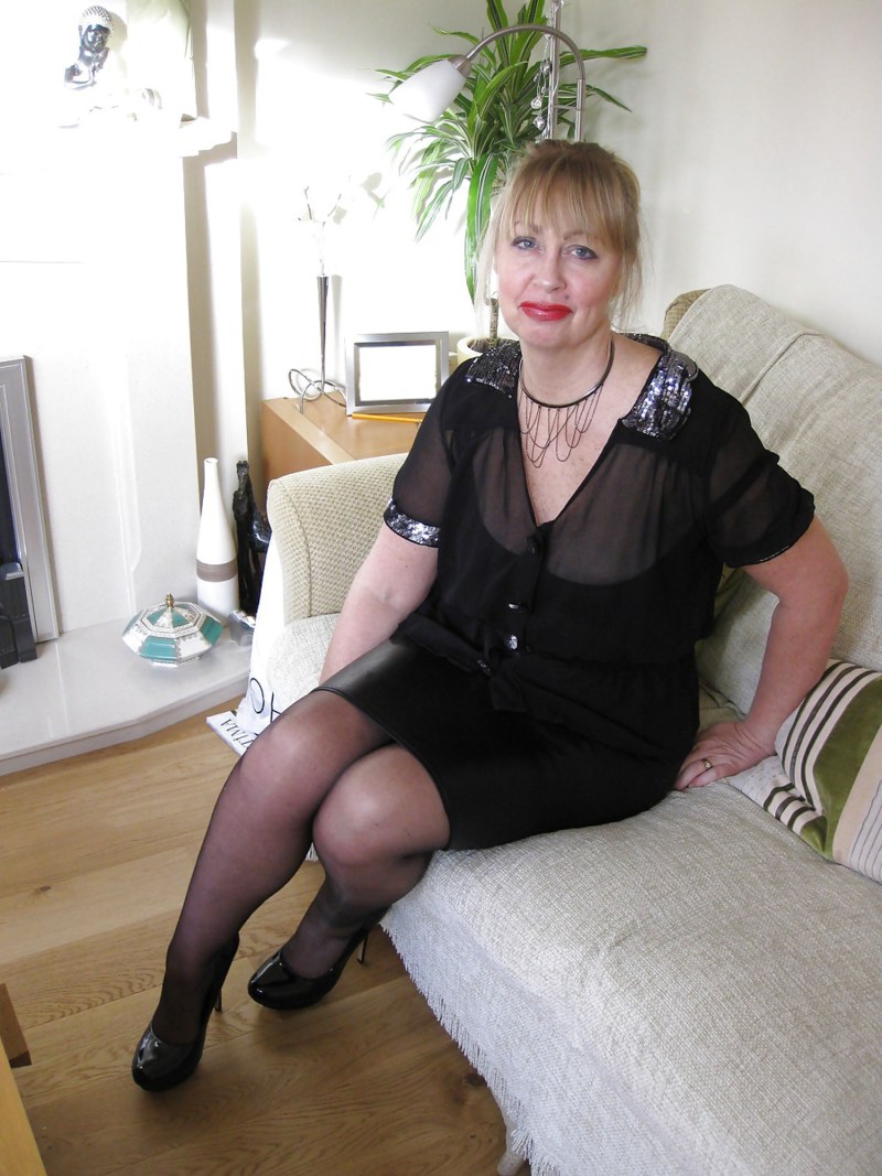 Mature Russian aunts in Privat