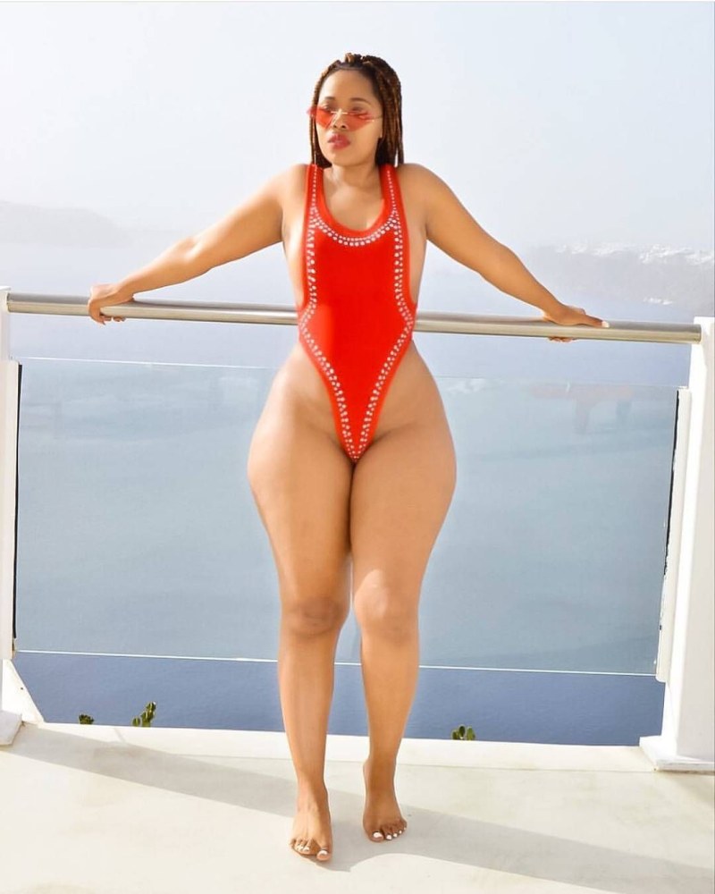 Lush girls in erotic swimsuits