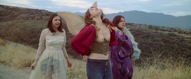 Jessica Parker Kennedy black sails naked