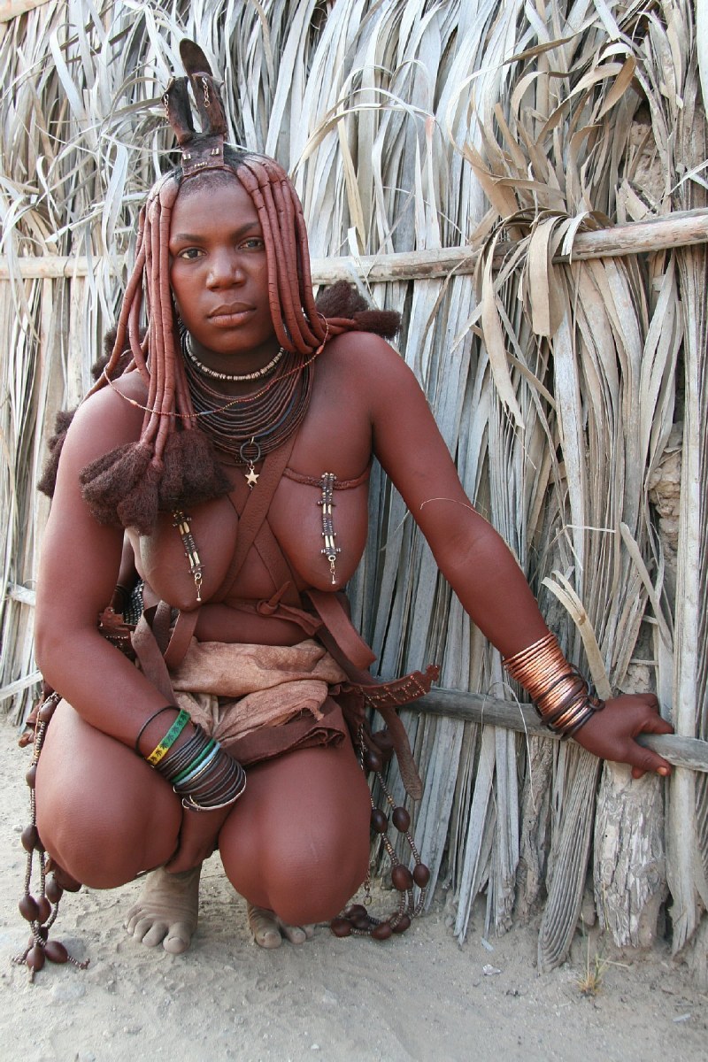 Naked African women