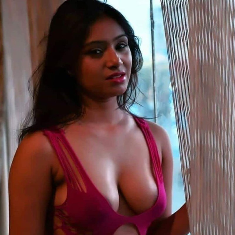 Big Indian boobs