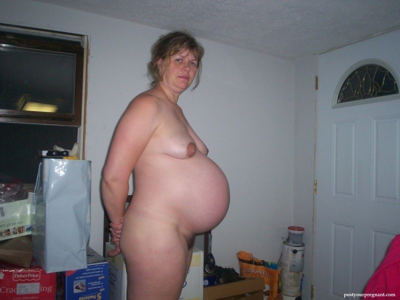 Mature pregnant naked