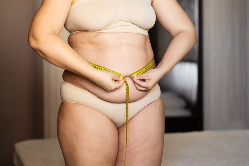 Fat women in large bras and tights