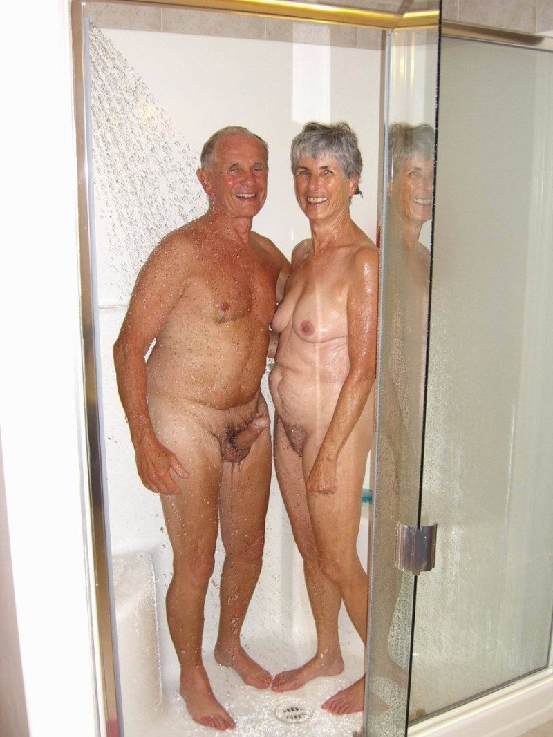 Naked mature pairs in the shower