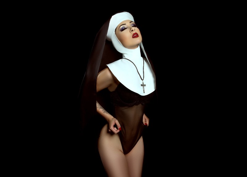 Photo shoot in the style of the nun