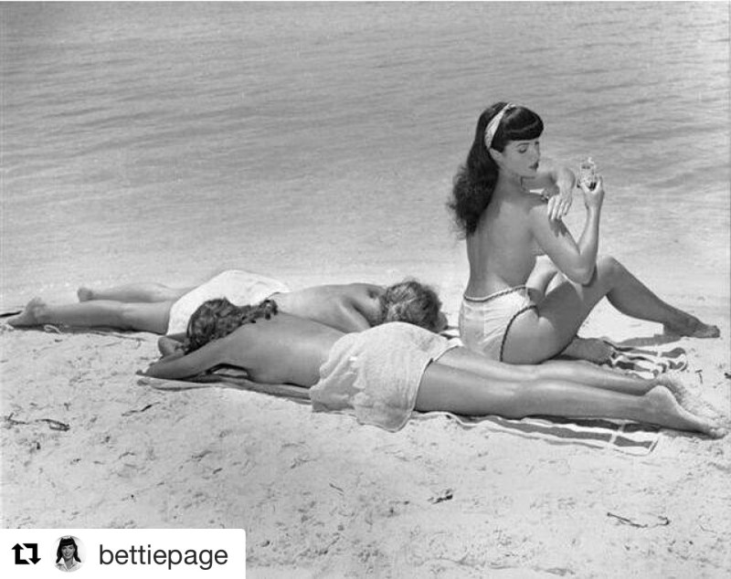 Betty Pagege Topless 1948