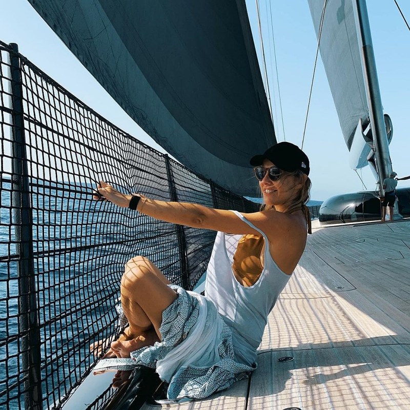 Oksana Lavrentieva is naked