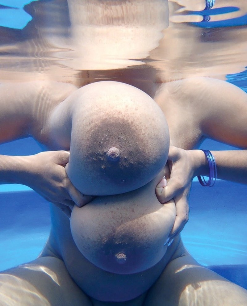 X art Angelica boobs under water