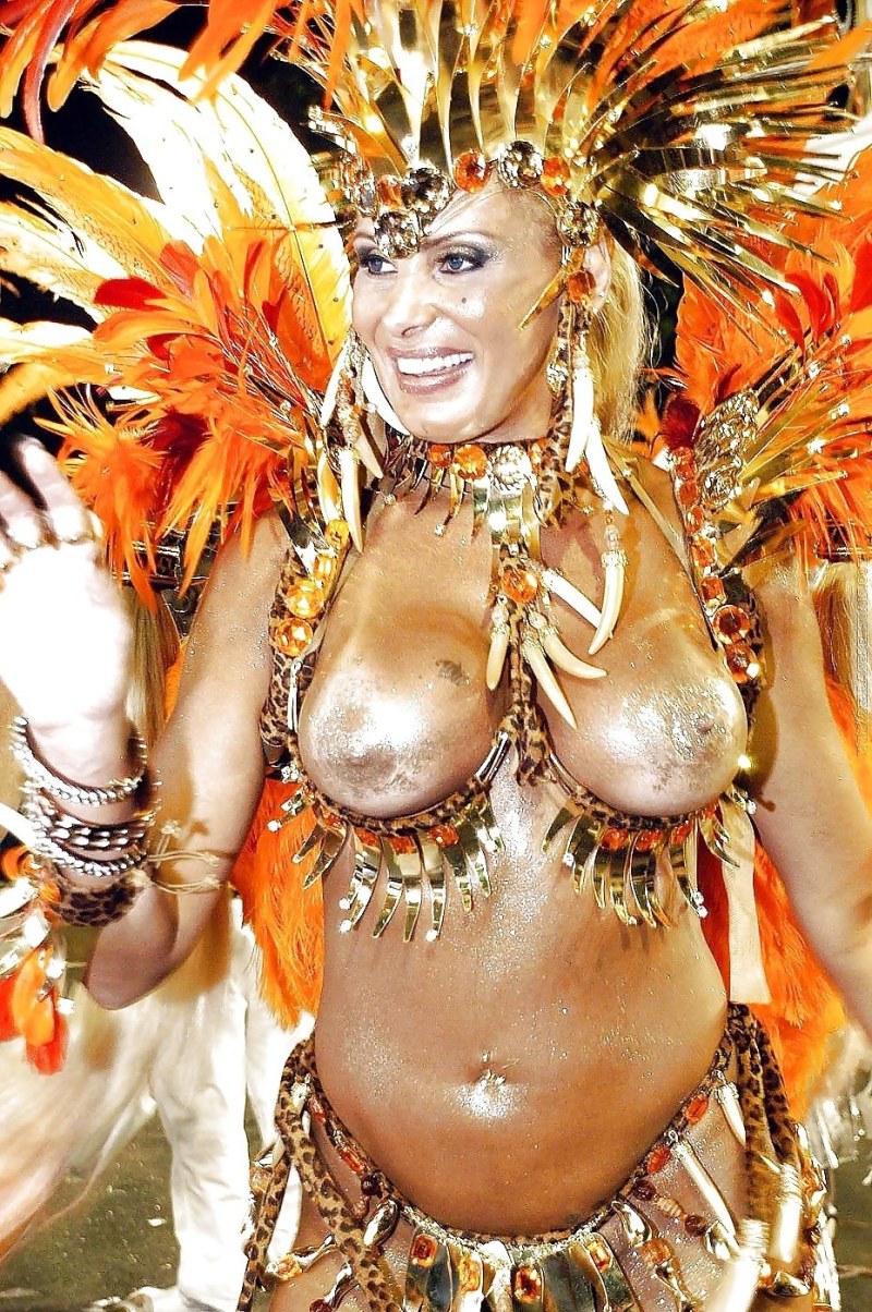 Brazilian orgy on the carnival in Rio